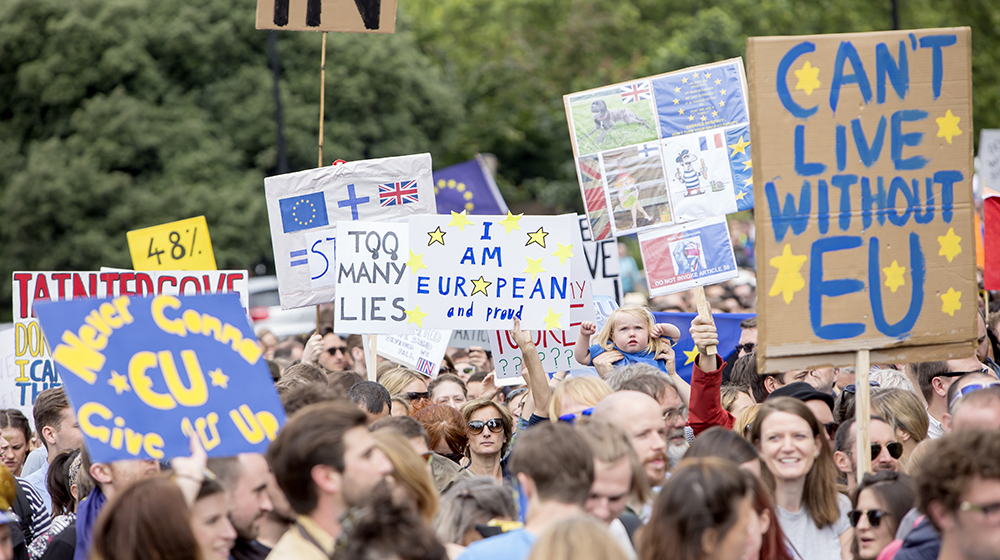Befürworter und Gegner des Brexit halten sich in Großbirtannien die Waage