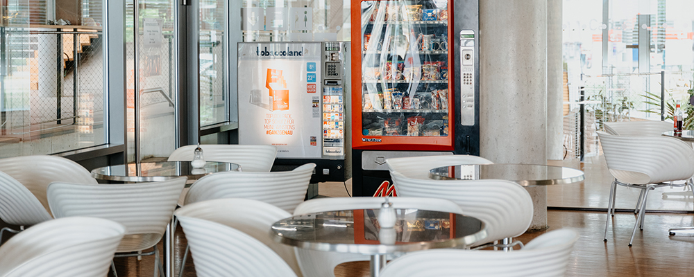 In the cafeteria of the university library (c) Hannah Theile Uni Magdeburg