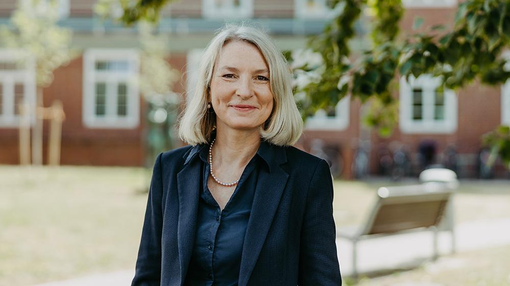 Portrait Prof. Monika Brunner-Weinzierl (c) Jana Dünnhaupt Uni Magdeburg