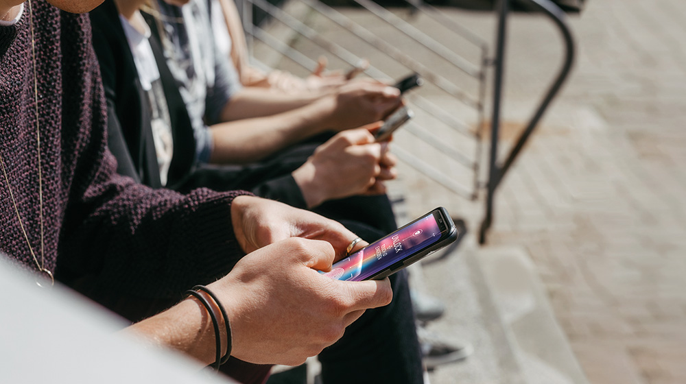 Bei der Nutzung von Smartphones werden zahlreiche Daten der Nutzer gesammelt. (Foto: Jana Dünnhaupt / Uni Magdeburg)