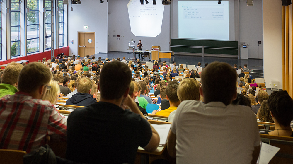 /unimagdeburg_media/Presse/Bilder/Pressemitteilungen/2023/H%C3%B6rsaal+%28c%29+Stefan+Berger+Uni+Magdeburg-height-560-width-1000.jpg