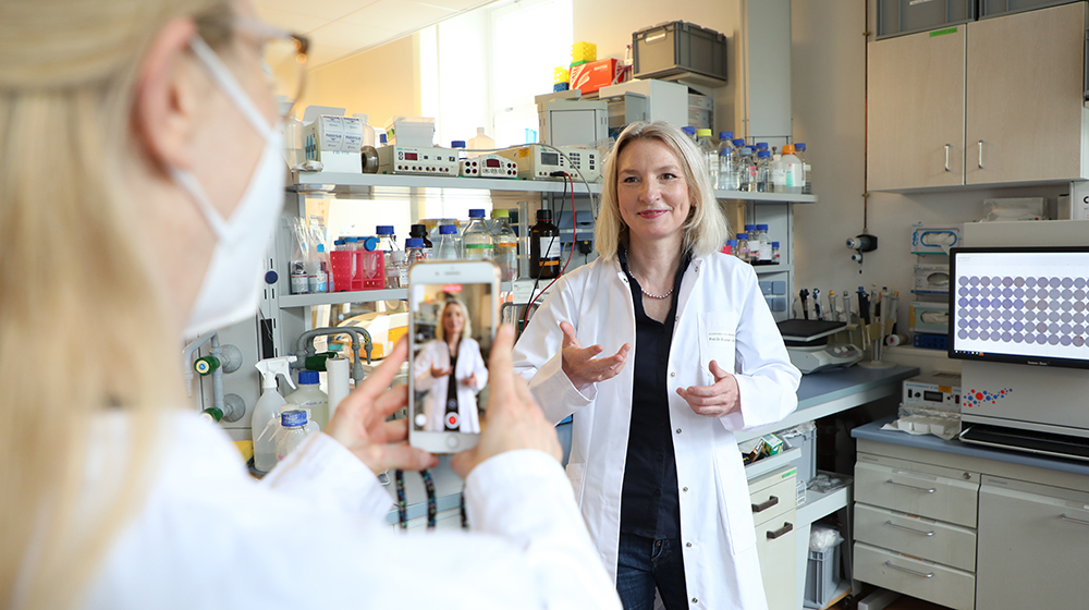Prof. Monika Brunner-Weinzierl im Interview (Foto: Melitta Schubert / UMMD)