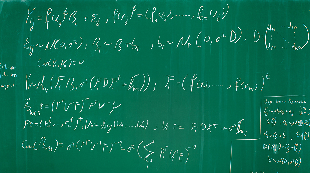 Tafel mit mathematischen Formeln (c) Stefan Berger Uni Magdeburg