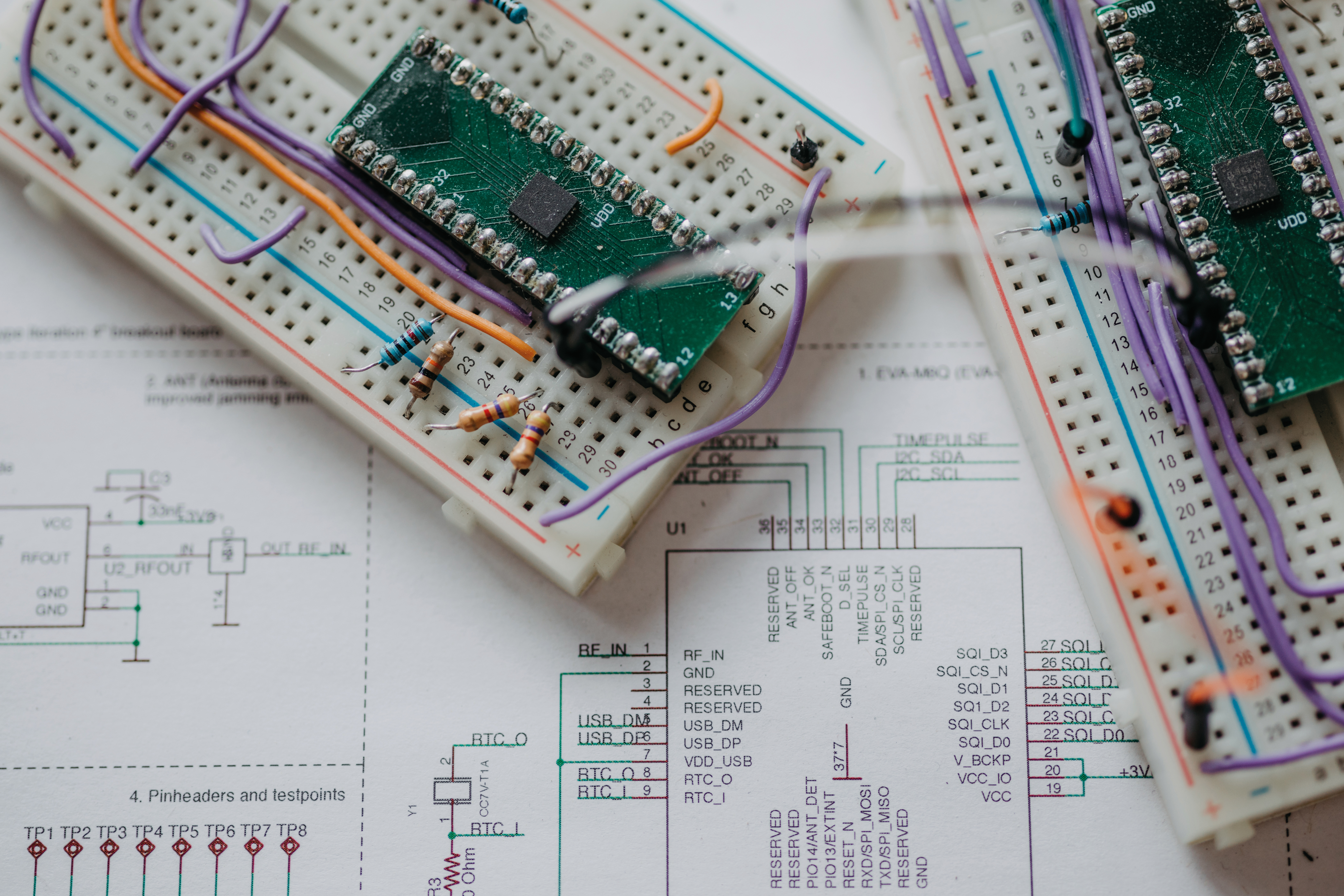 Komponenten eines von Embever entwickelten IoT-Protoypen (c) Jana Dünnhaupt Uni Magdeburg